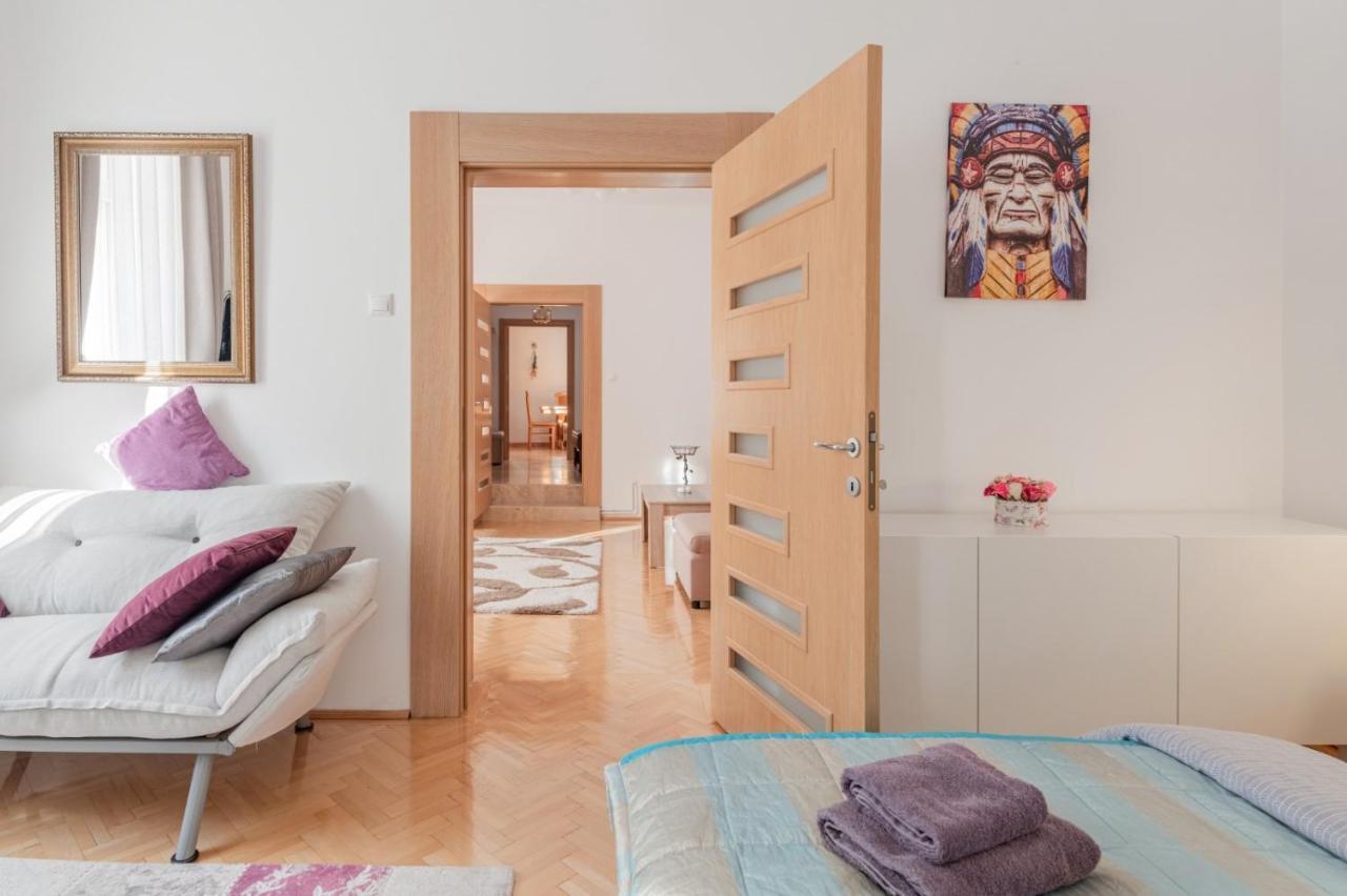 דירות Brasov Centrul Vechi - 67Sqm - 2Min To Counsel Square מראה חיצוני תמונה