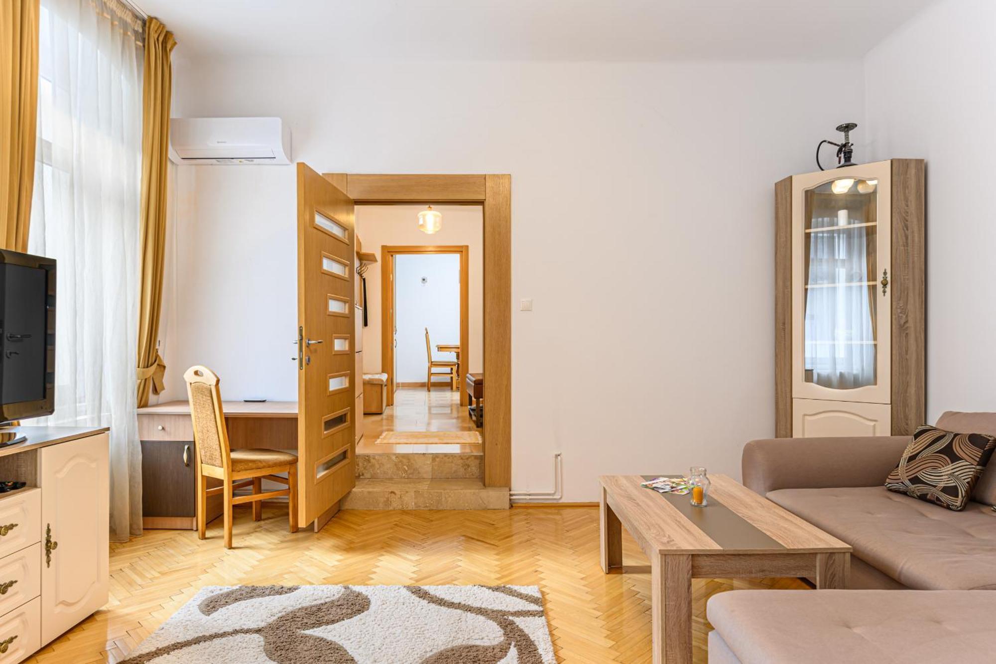 דירות Brasov Centrul Vechi - 67Sqm - 2Min To Counsel Square מראה חיצוני תמונה
