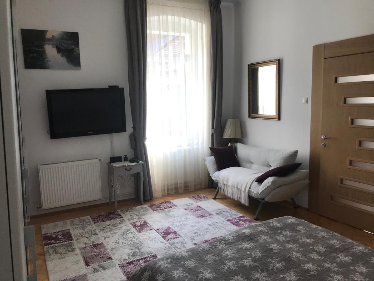 דירות Brasov Centrul Vechi - 67Sqm - 2Min To Counsel Square מראה חיצוני תמונה